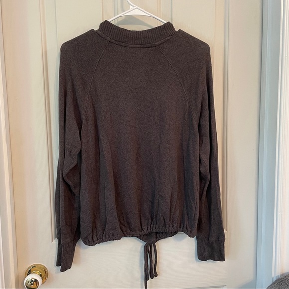 Sweater - Picture 2 of 4